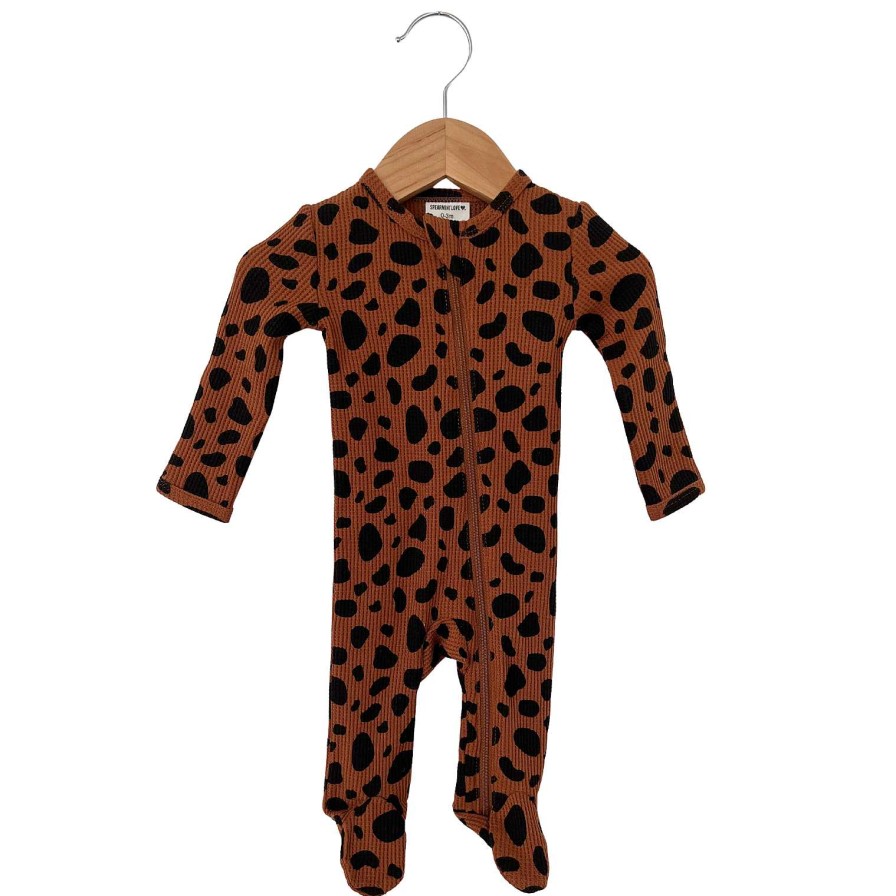 Boy SpearmintLOVE | Organic Waffle Basic Zip Footie, Black Spot