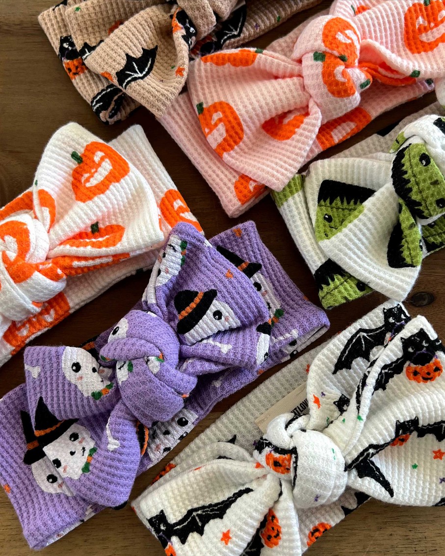 Girl SpearmintLOVE | Organic Waffle Knot Bow, Trick Or Treating Bat